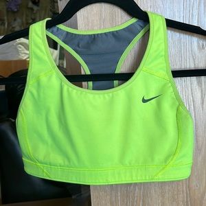 nike dri-fit racer back sports bra
